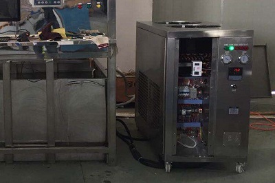 風冷式冷水機組風扇不運行是什么原因？
